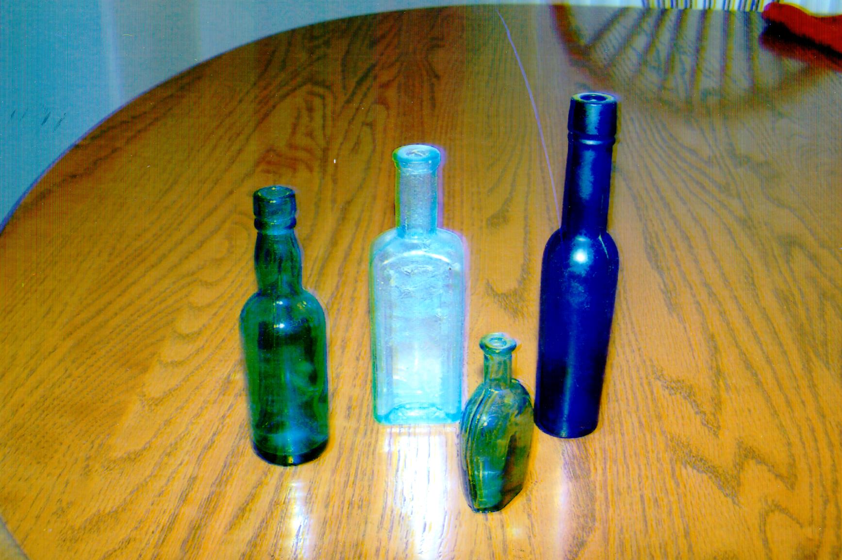 <p>Bottles found in late 1960s by Christopher Stevens</p>
